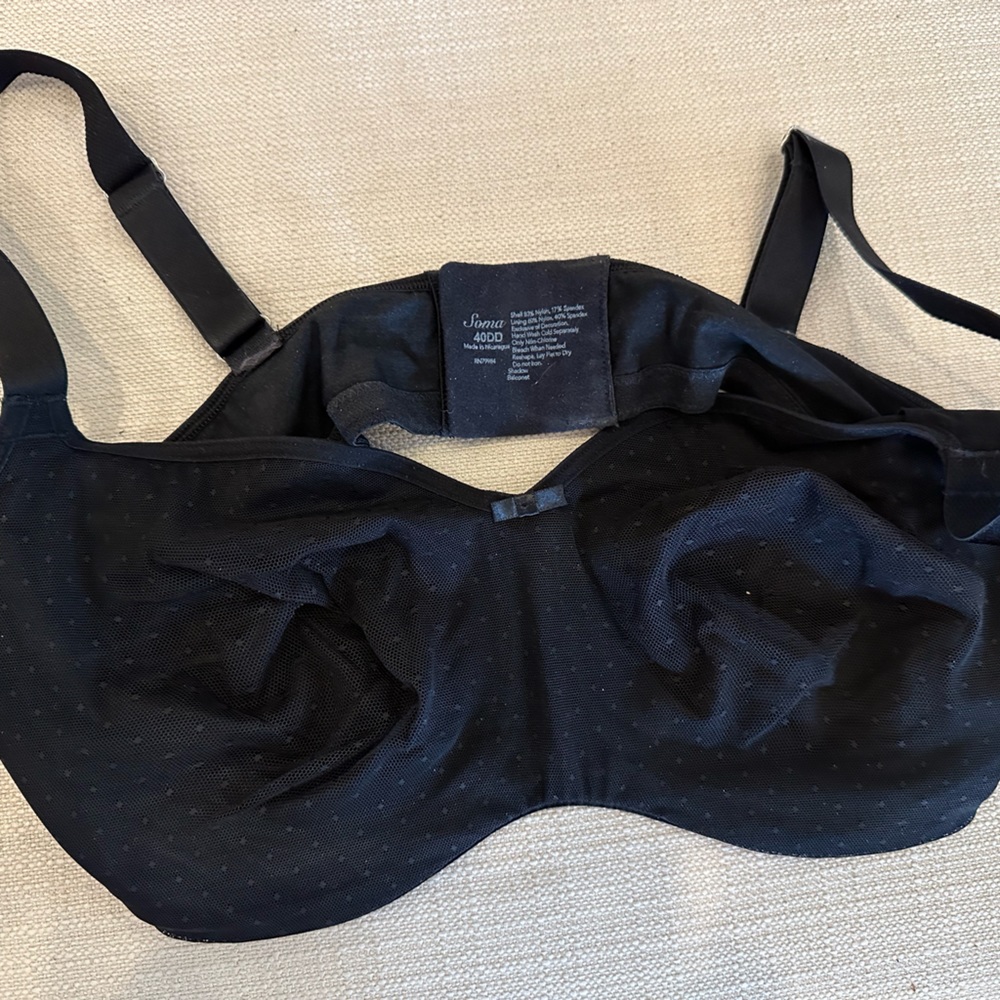 Soma 40dd balconate black bra.  Worn once